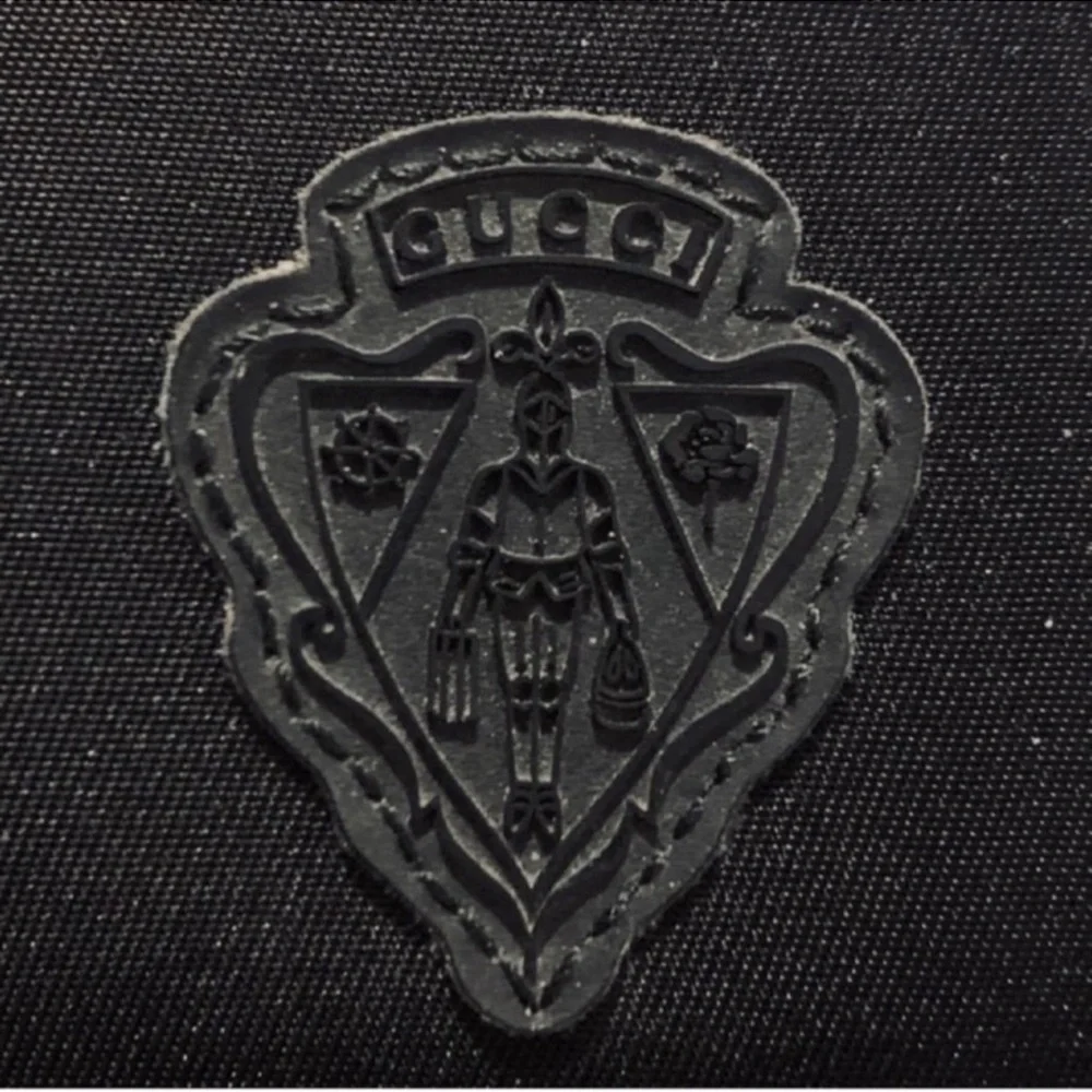 GUCCI | Card Case | Card Case with Gucci Crest - Picture 6 of 11